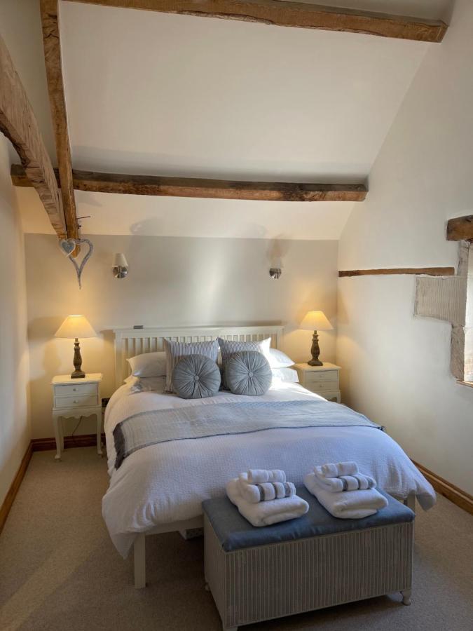 The Cider Barn - Spacious First Floor Apartment Set Within Barn Conversion チェルトナム エクステリア 写真