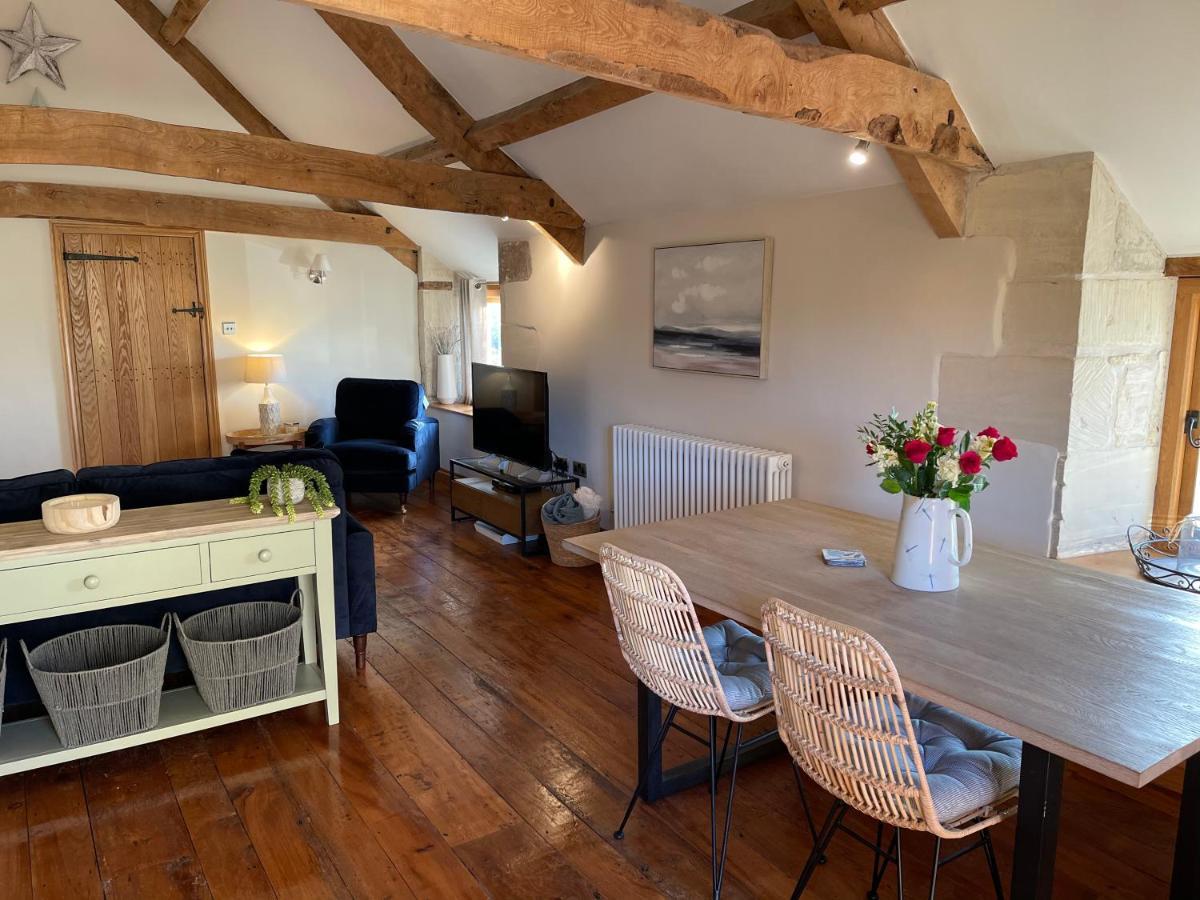 The Cider Barn - Spacious First Floor Apartment Set Within Barn Conversion チェルトナム エクステリア 写真