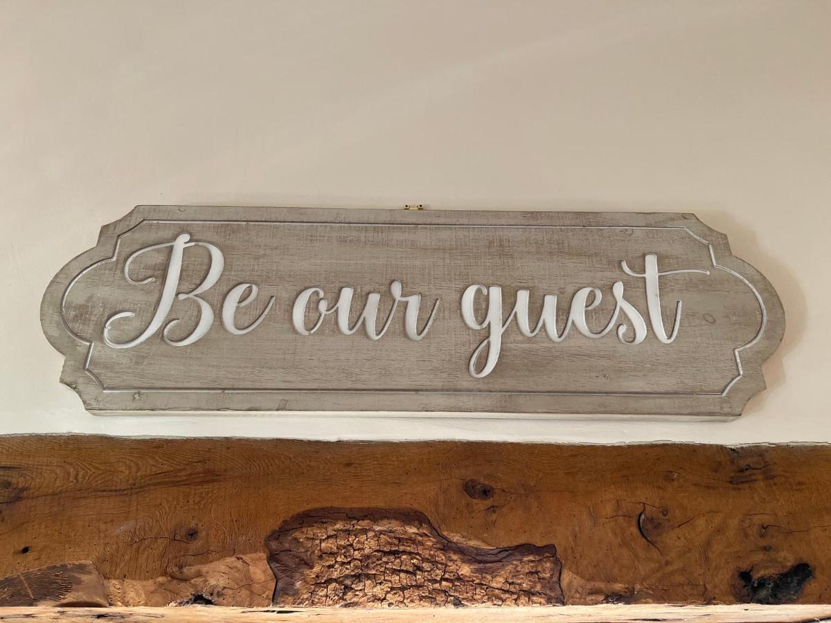The Cider Barn - Spacious First Floor Apartment Set Within Barn Conversion チェルトナム エクステリア 写真